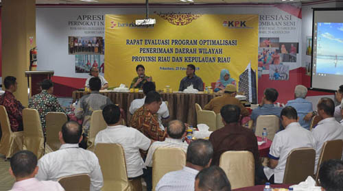 KPK Kumpulkan Seluruh Direksi dan Komisaris BUMD Provinsi Riau di Bank Riau Kepri